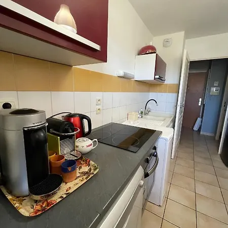 Le Nomade, Parc Montcalm Et Stationnement Privé Montpellier