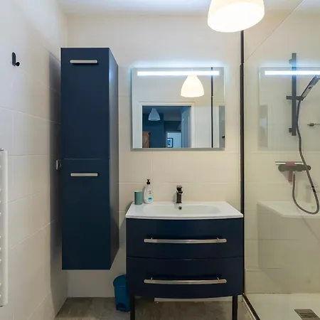 Le Nomade, Parc Montcalm Et Stationnement Prive *